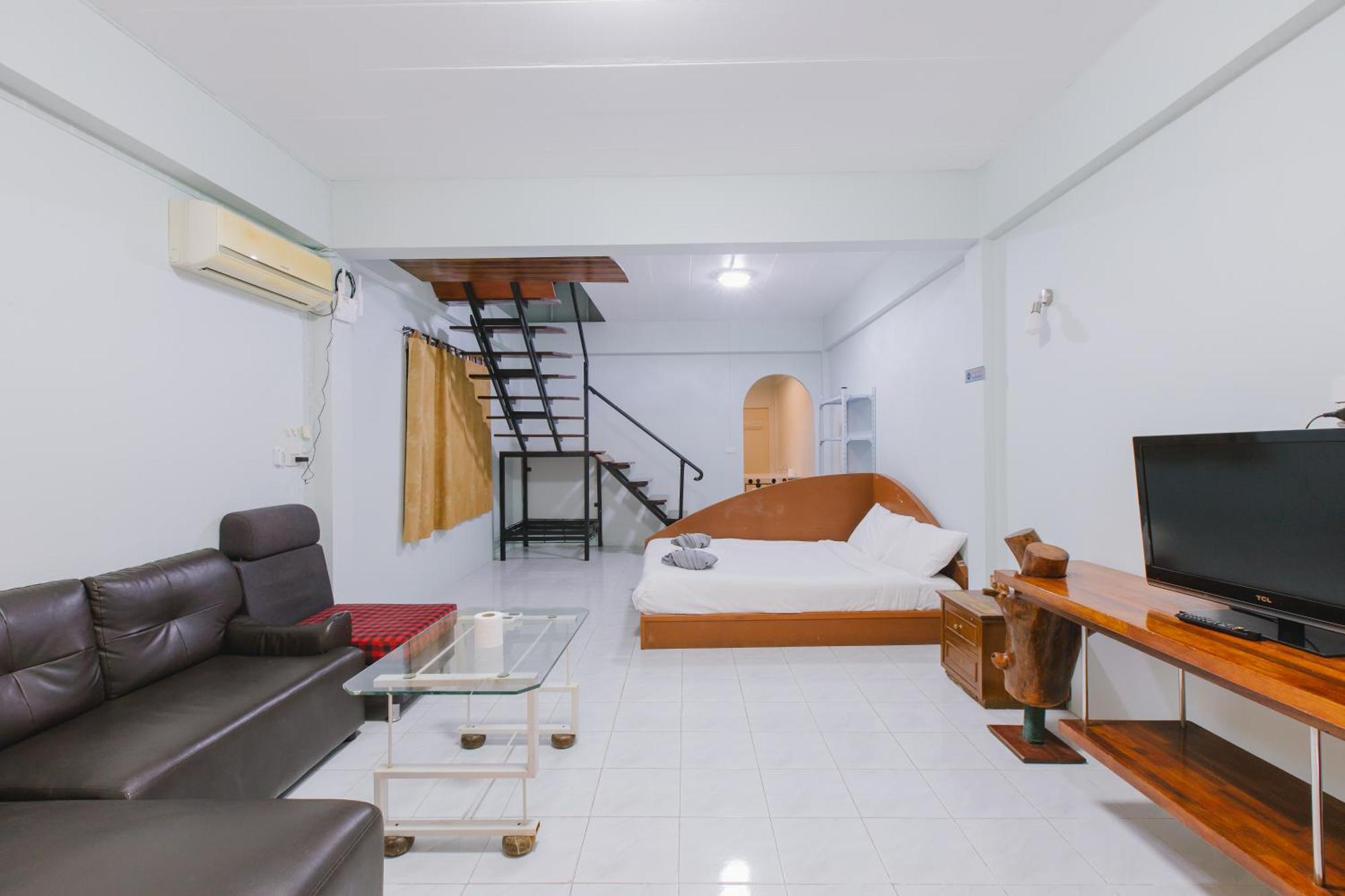Royal Prince Residence Patong Exterior photo