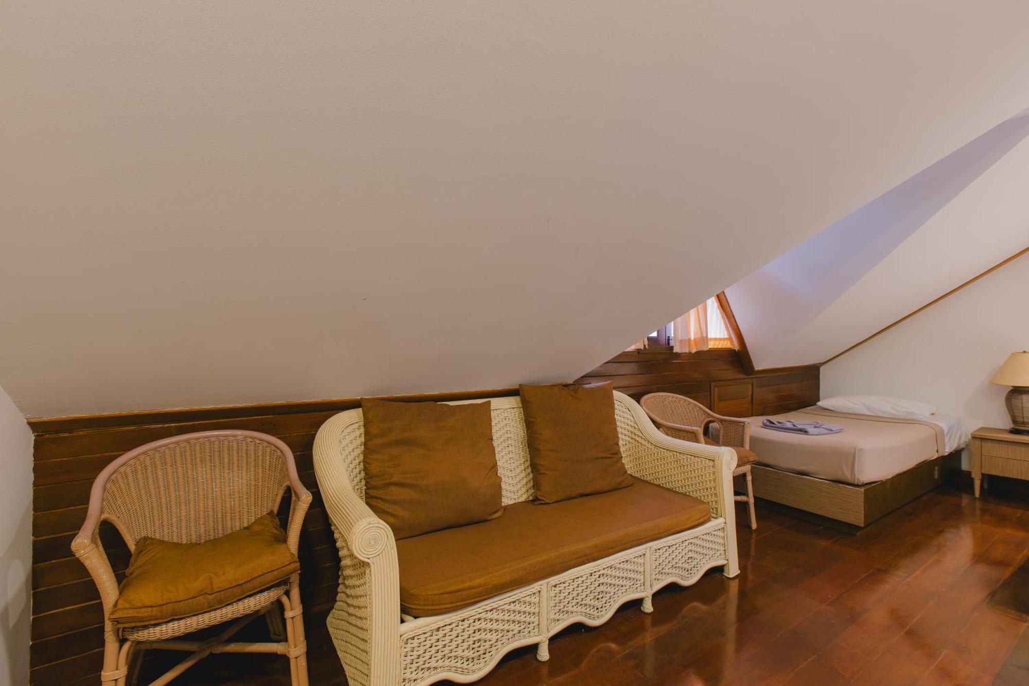 Royal Prince Residence Patong Room photo