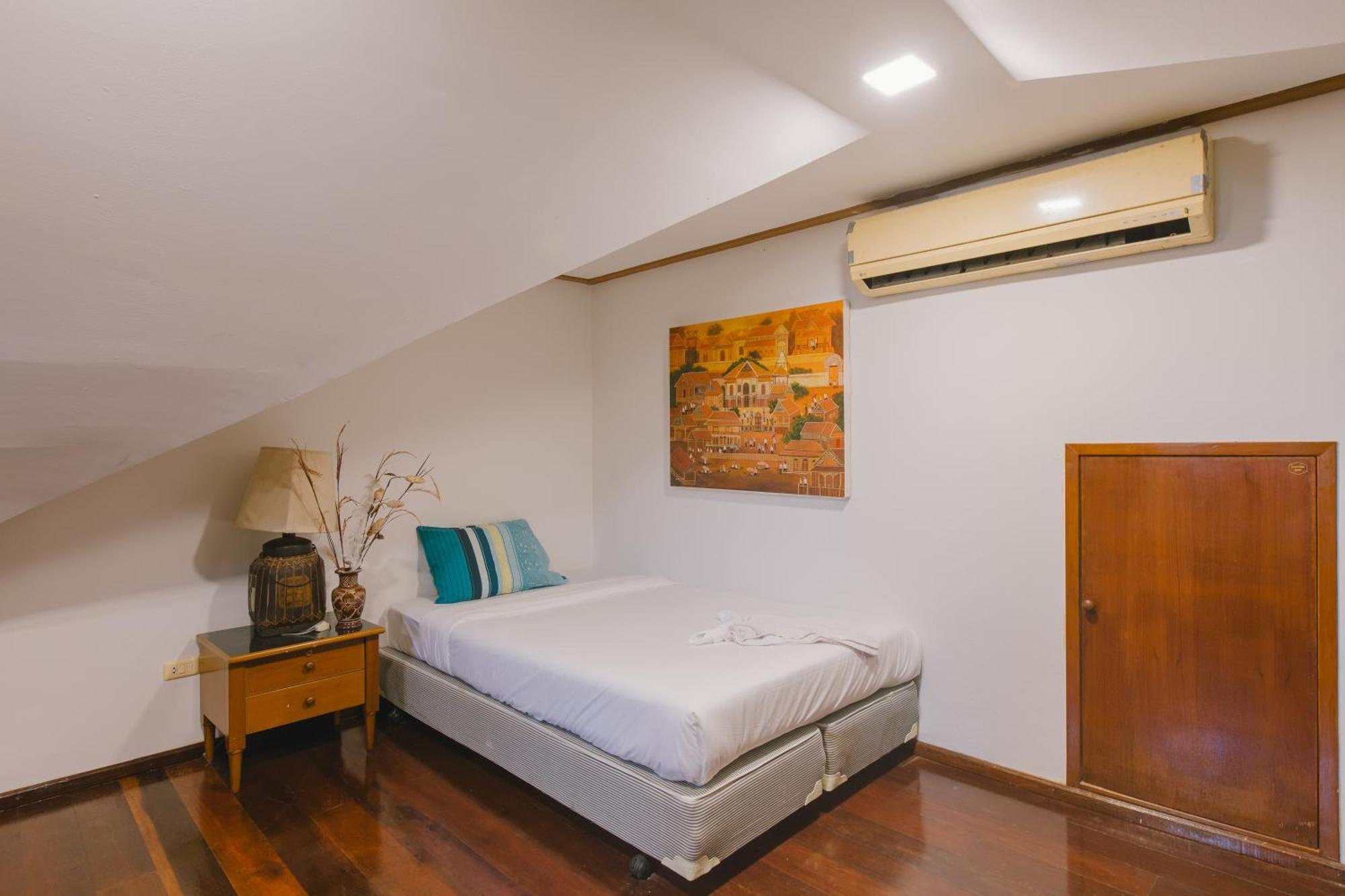 Royal Prince Residence Patong Room photo