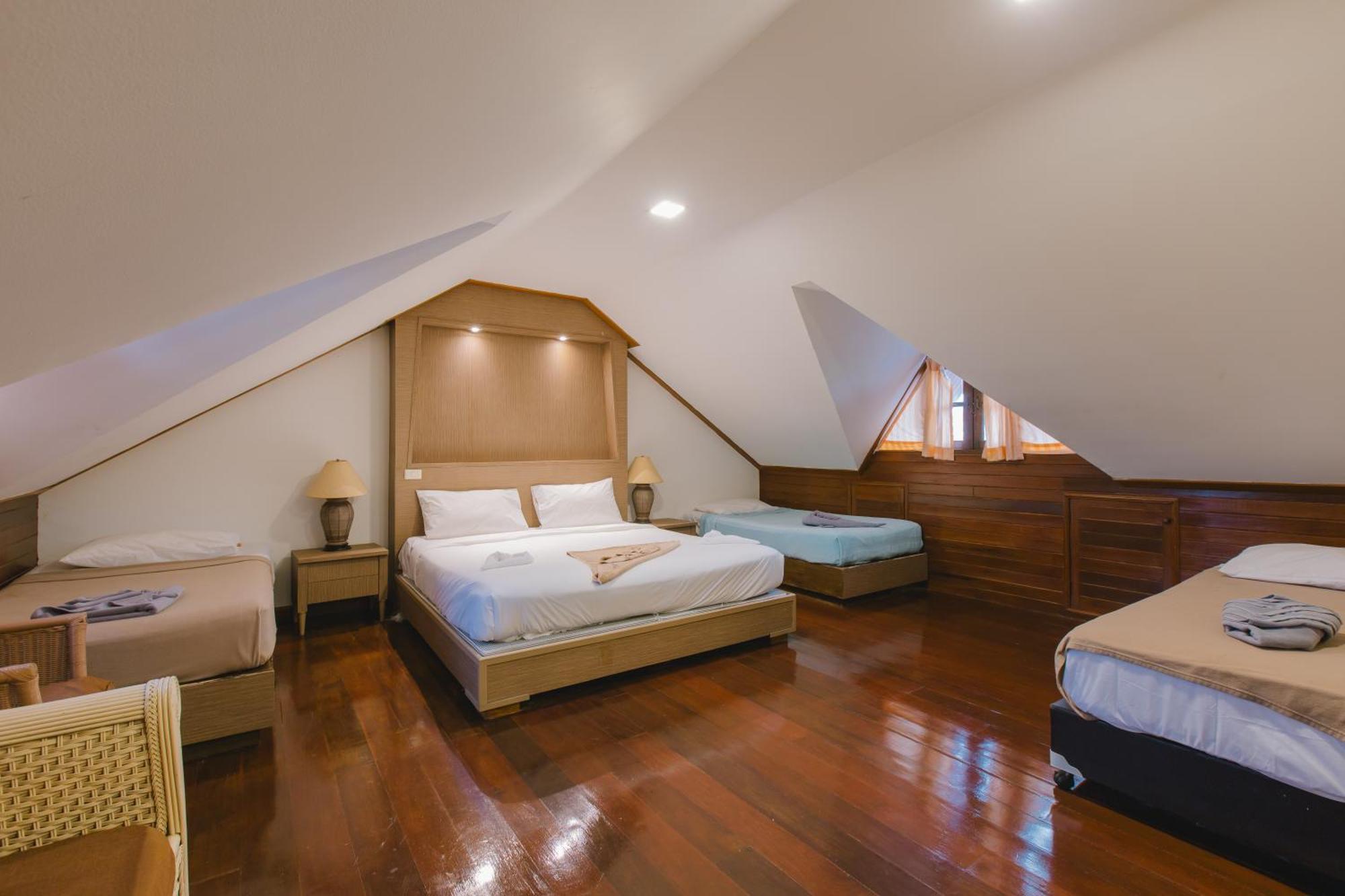 Royal Prince Residence Patong Room photo