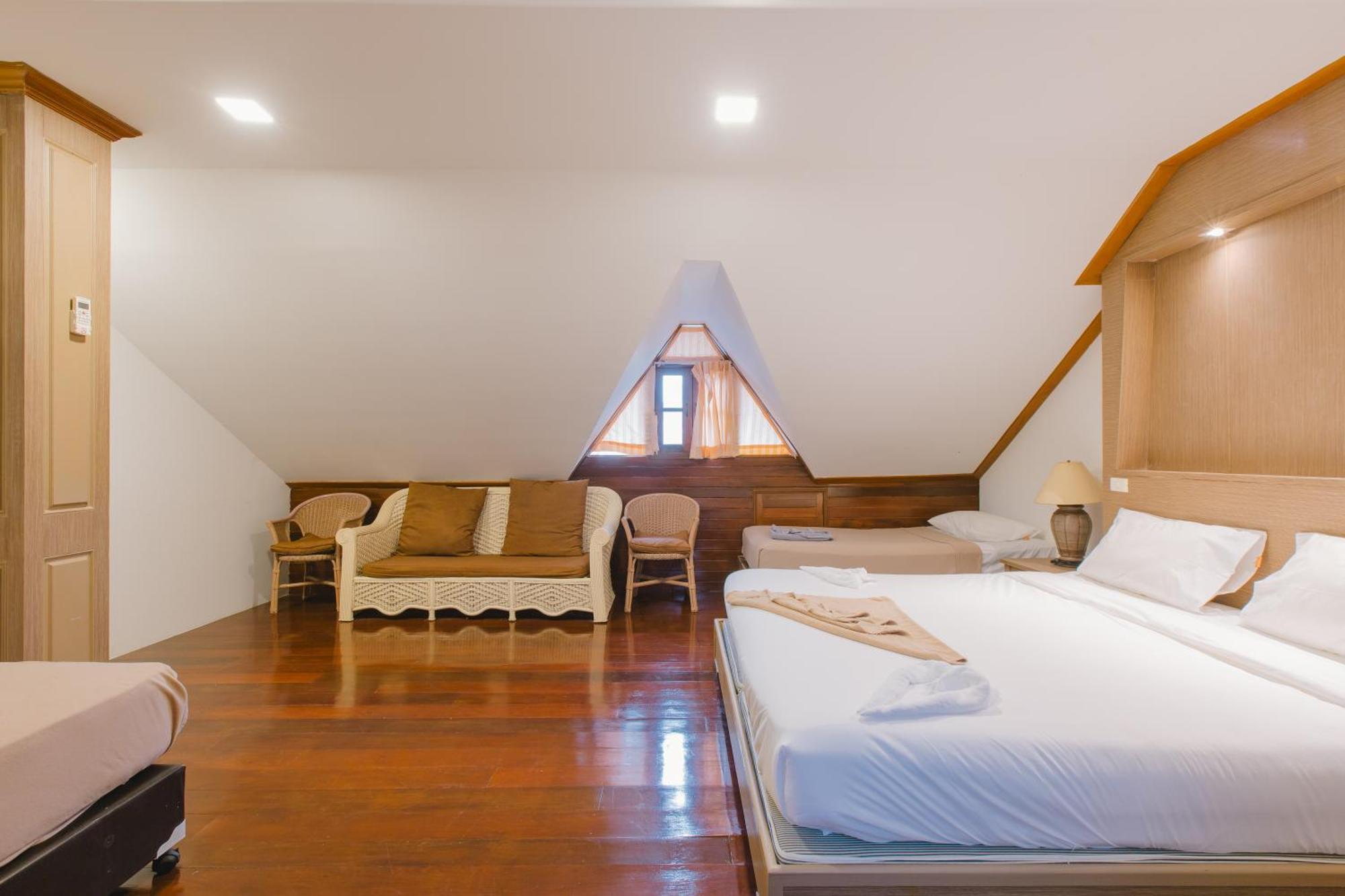 Royal Prince Residence Patong Exterior photo