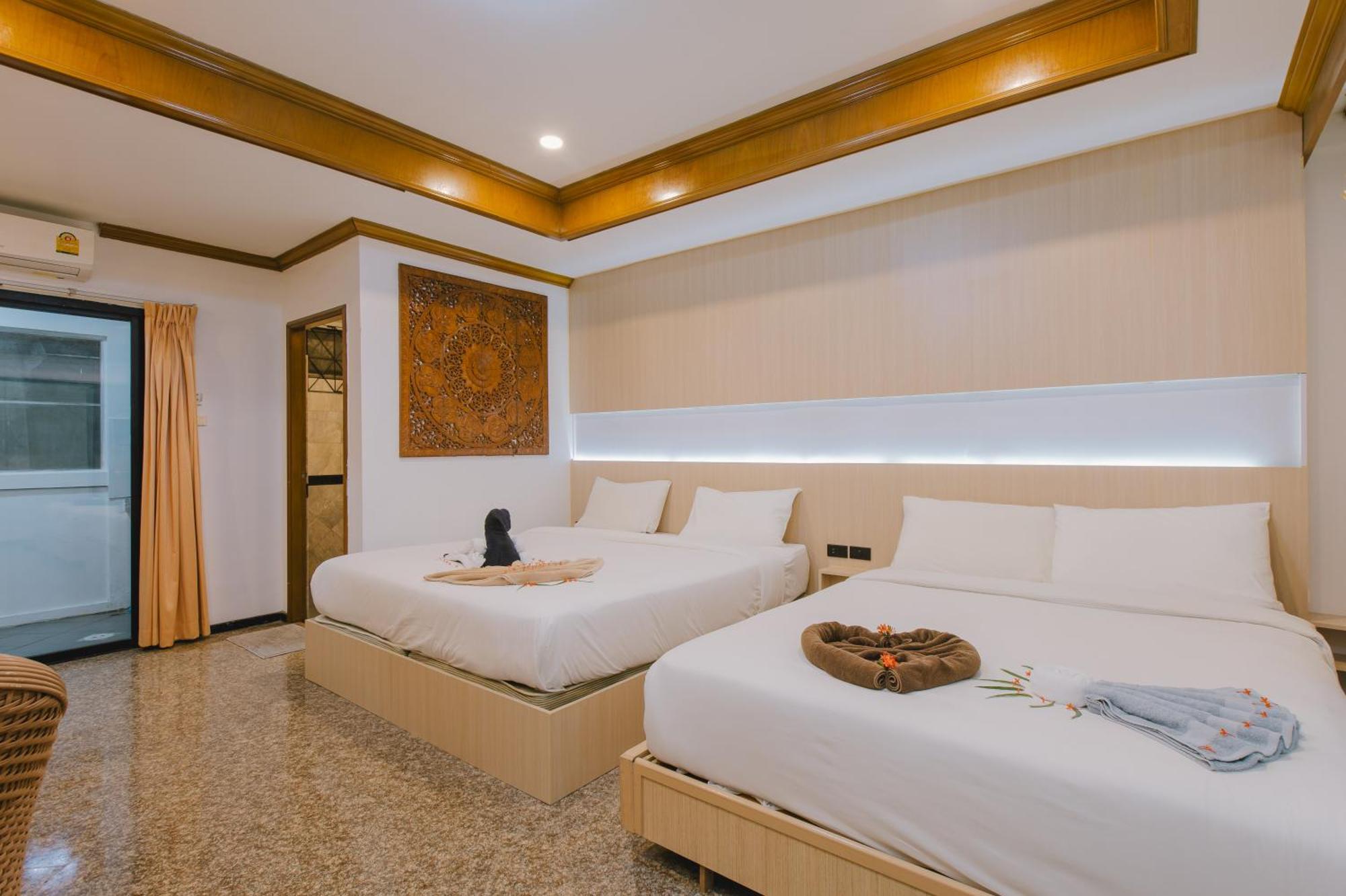 Royal Prince Residence Patong Room photo